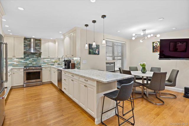 83-30 98th Street 1H, Woodhaven, NY 11421