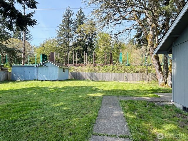 410 Volesky Drive SE, Rainier, WA 98576