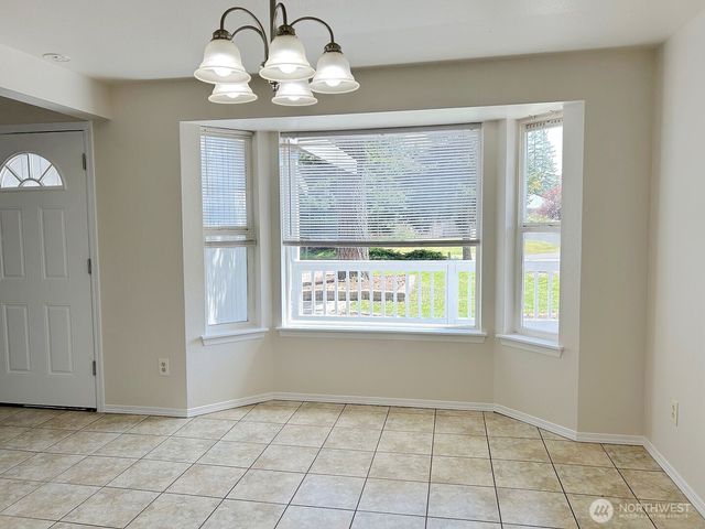 410 Volesky Drive SE, Rainier, WA 98576