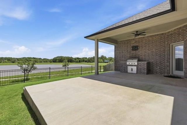 6323 Southern Cross Drive, College Station, TX 77845
