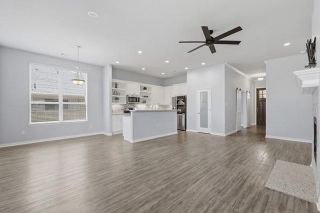 6323 Southern Cross Drive, College Station, TX 77845