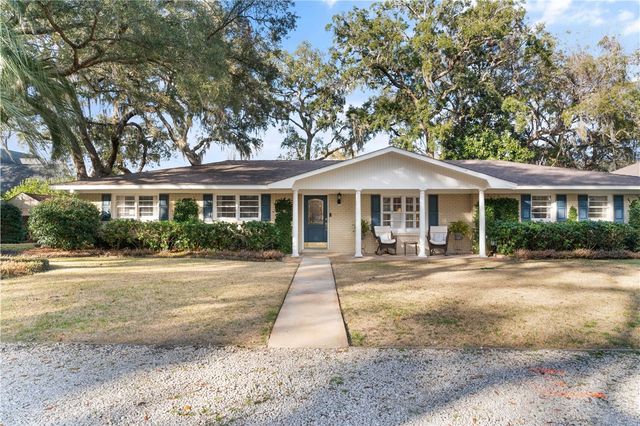 264 Menendez Ave, St Simons Island, GA 31522