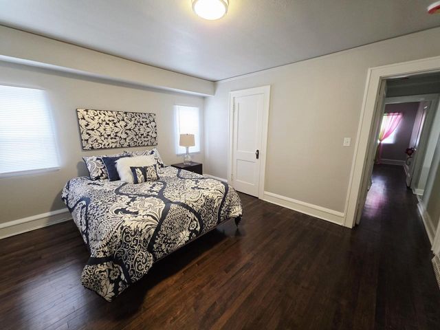 3512 N 15th STREET, Milwaukee, WI 53206