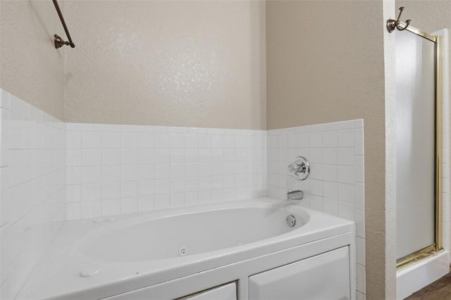 10116 Glascow Drive, Yukon, OK 73099