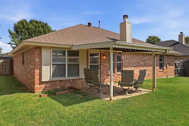 10116 Glascow Drive, Yukon, OK 73099