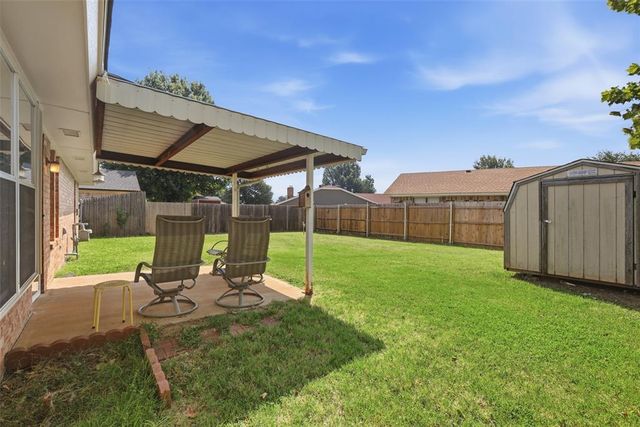 10116 Glascow Drive, Yukon, OK 73099