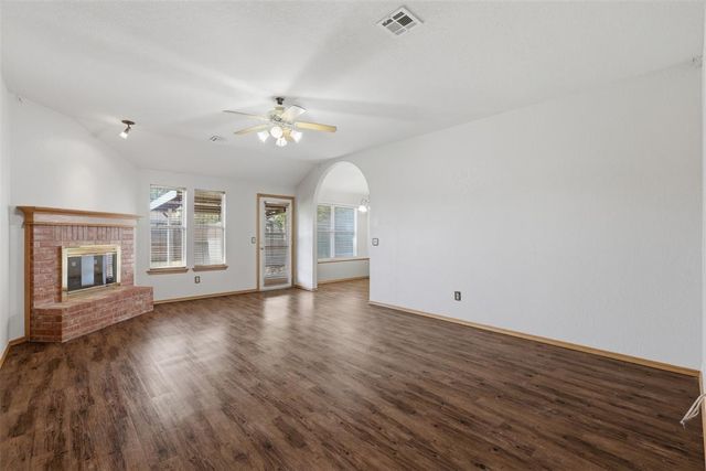 10116 Glascow Drive, Yukon, OK 73099