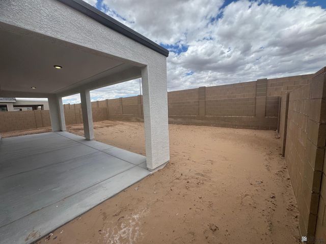 7670 E 35 St, Yuma, AZ 85365