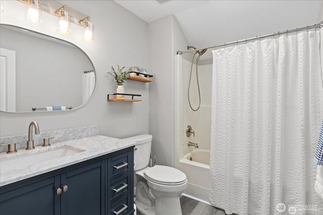1022 181st Place SW, Lynnwood, WA 98037