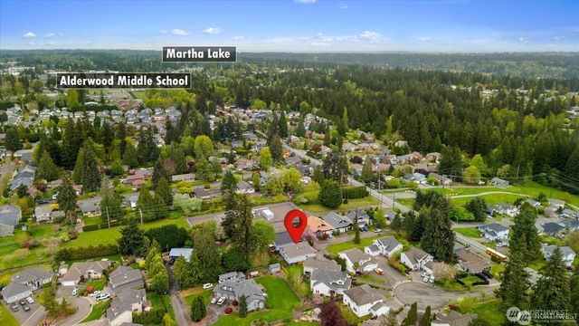 1022 181st Place SW, Lynnwood, WA 98037