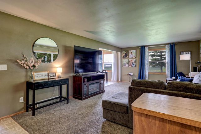 N3610 COUNTY ROAD EE, Appleton, WI 54913