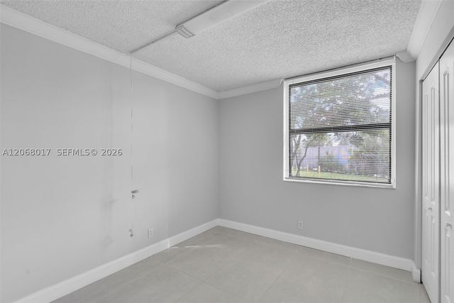 213 Lake Pointe Dr 106, Oakland Park, FL 33309