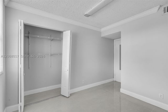213 Lake Pointe Dr 106, Oakland Park, FL 33309