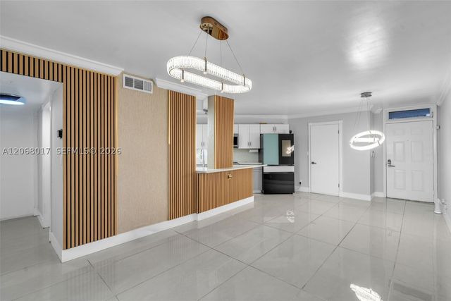 213 Lake Pointe Dr 106, Oakland Park, FL 33309