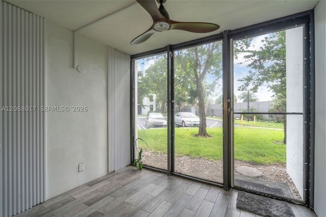 213 Lake Pointe Dr 106, Oakland Park, FL 33309