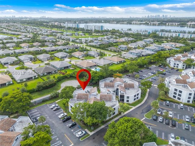 213 Lake Pointe Dr 106, Oakland Park, FL 33309