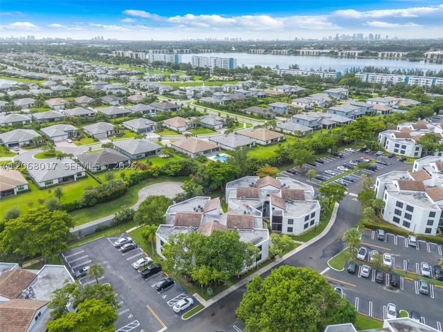 213 Lake Pointe Dr 106, Oakland Park, FL 33309
