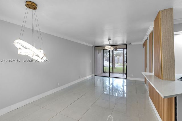 213 Lake Pointe Dr 106, Oakland Park, FL 33309