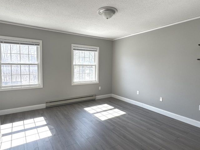 13 Sugartree Ln Unit G4, Essex Junction, VT 05452