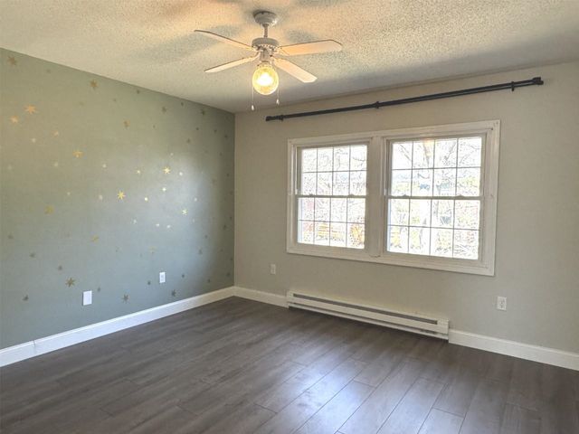 13 Sugartree Ln Unit G4, Essex Junction, VT 05452