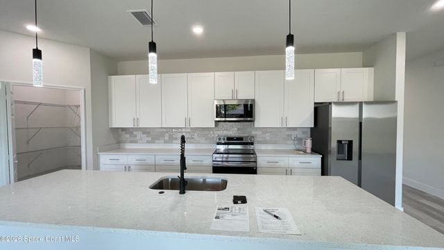 349 SW Galena Street SW, Palm Bay, FL 32908
