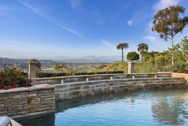 4690 Rancho Del Mar Trl, San Diego, CA 92130