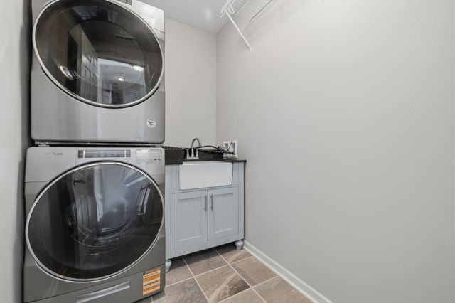 4002 Edgewater Drive, Ames, IA 50010