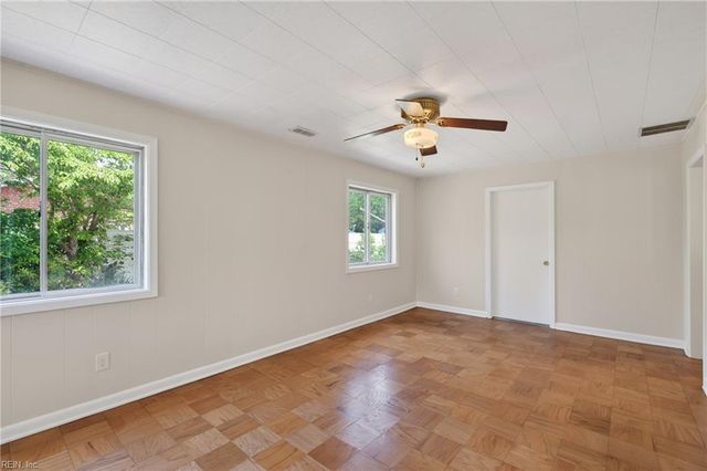2800 Country Club DR, Suffolk, VA 23435