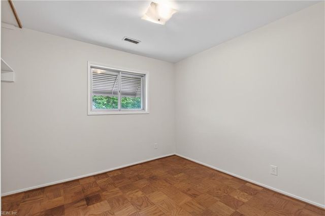 2800 Country Club DR, Suffolk, VA 23435
