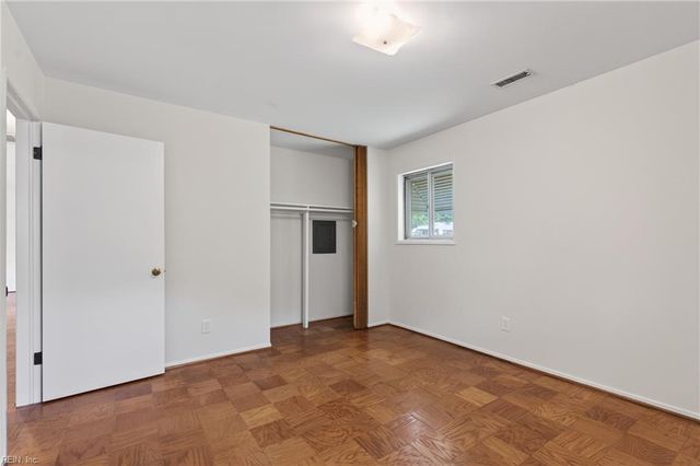 2800 Country Club DR, Suffolk, VA 23435