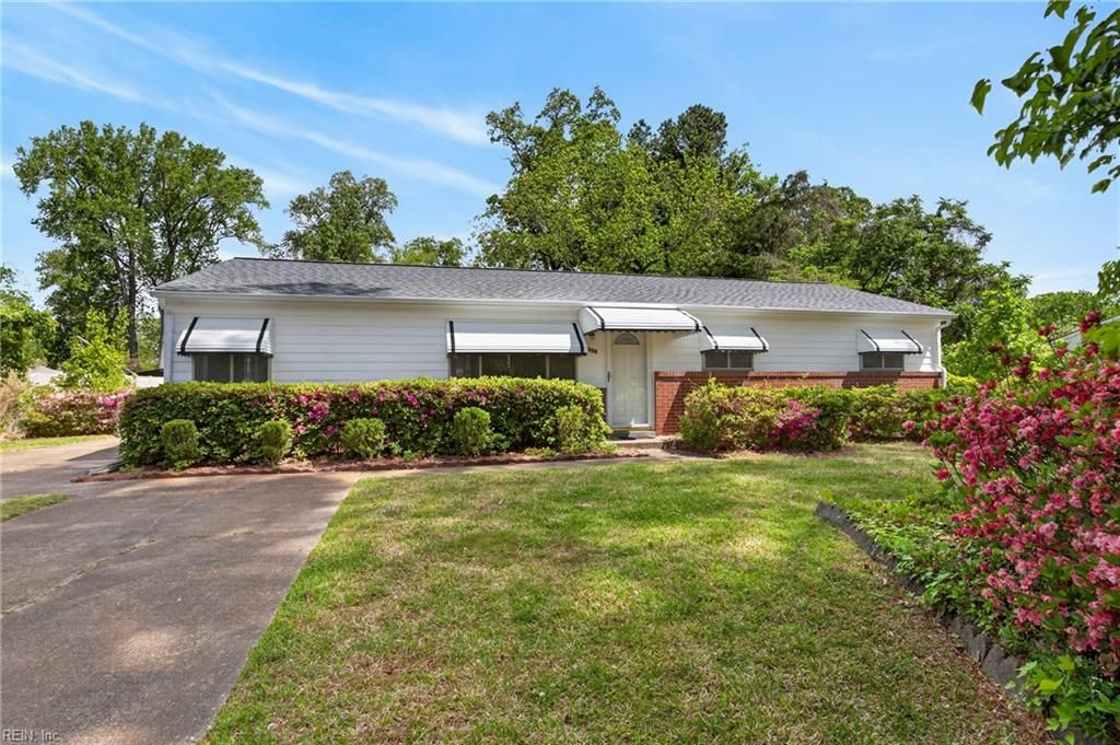 2800 Country Club DR, Suffolk, VA 23435