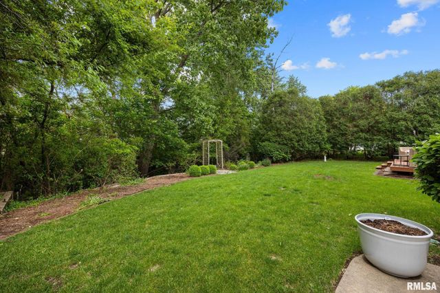 303 W ASPEN Way, Peoria, IL 61614