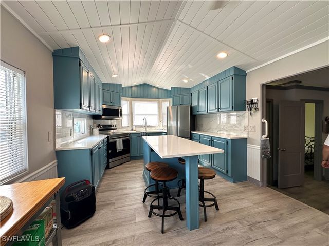 10831 Vireo CIR, Estero, FL 33928