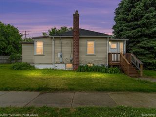 26616 Hampden Street, Madison Heights, MI 48071