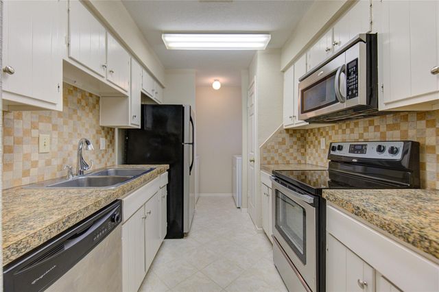 14515 Wunderlich Drive 1602, Houston, TX 77069