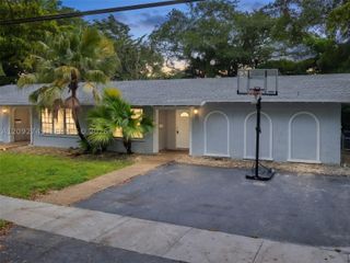 7752 SW 106th St 7752, Pinecrest, FL 33156