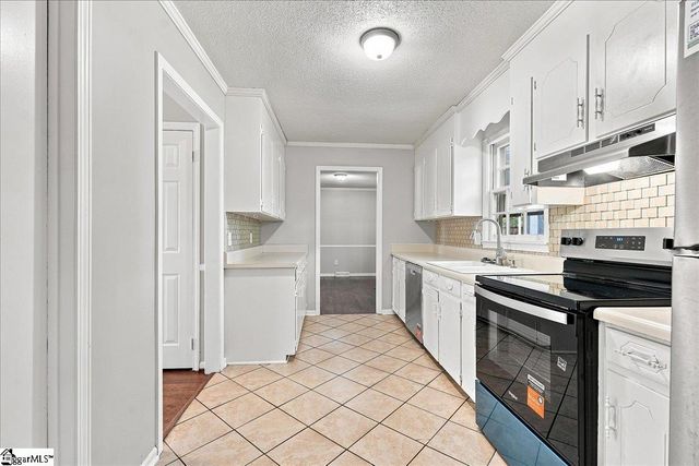 107 Windsor Street, Simpsonville, SC 29681