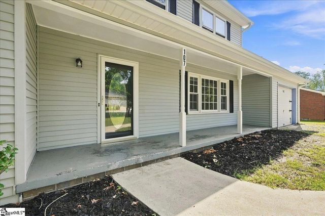 107 Windsor Street, Simpsonville, SC 29681
