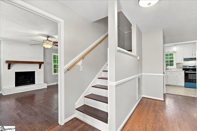 107 Windsor Street, Simpsonville, SC 29681