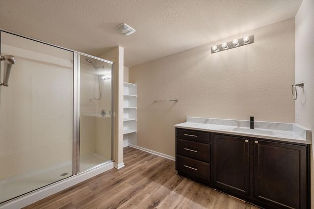 533 Luna Vista DR, Hutto, TX 78634