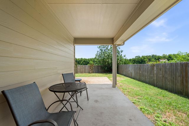 533 Luna Vista DR, Hutto, TX 78634