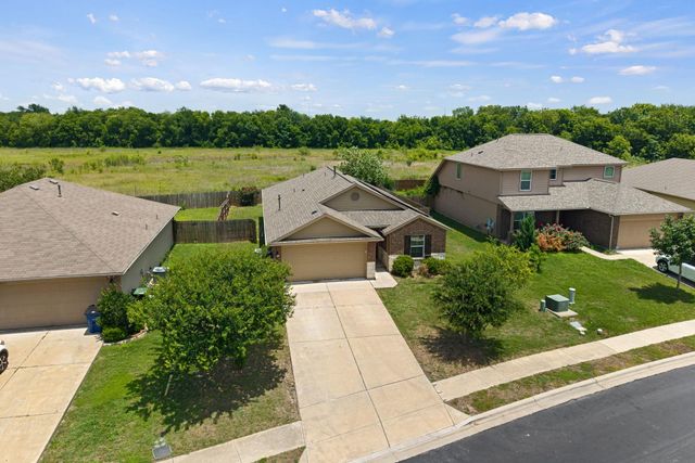 533 Luna Vista DR, Hutto, TX 78634