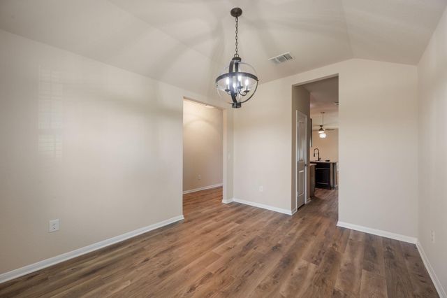 533 Luna Vista DR, Hutto, TX 78634