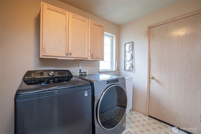 20059 SE 290th Place, Kent, WA 98042