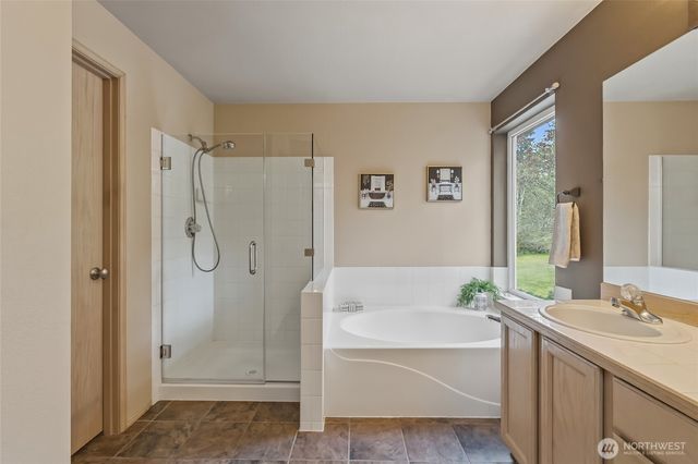 20059 SE 290th Place, Kent, WA 98042