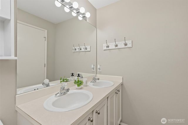20059 SE 290th Place, Kent, WA 98042