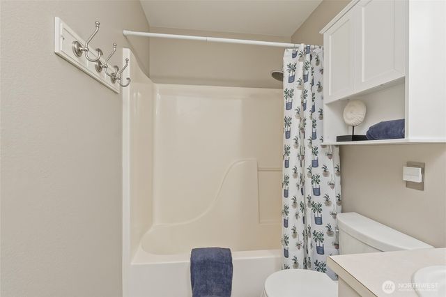 20059 SE 290th Place, Kent, WA 98042