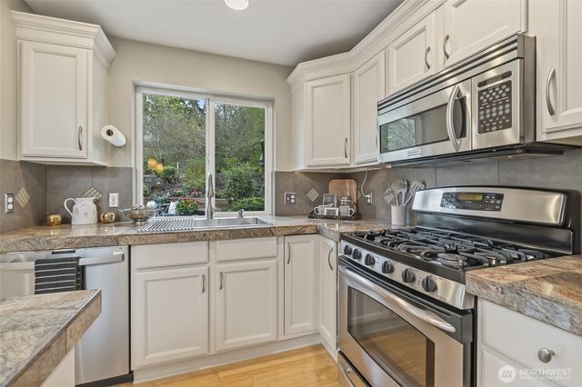 20059 SE 290th Place, Kent, WA 98042