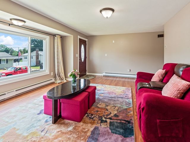 39 Barbara Ave, Auburn, MA 01501