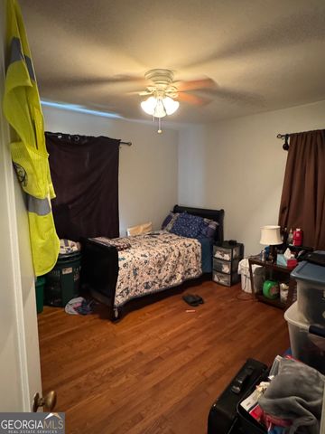 1825 Lyle Avenue, College Park, GA 30337